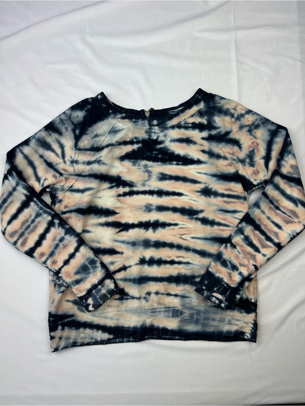 Young Fabulous & Broke YFB Blue & Pink Crewneck Sweatshirt with Quarter Zip Back